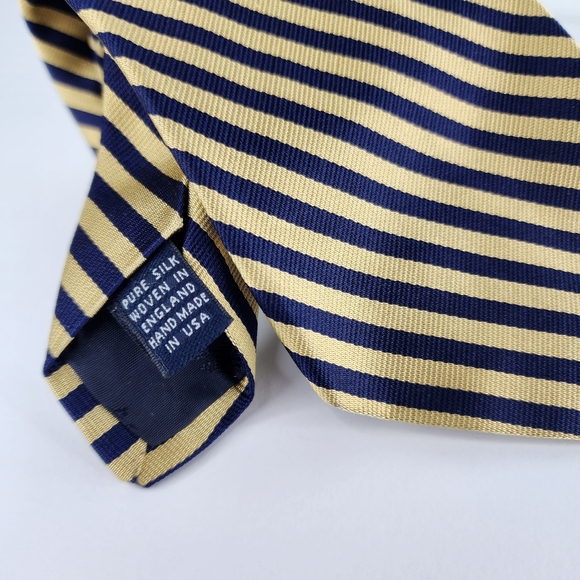 BROOKS BROTHERS MAKERS Goldish Yellow/Blue Silk Tie. - Picture 5 of 7